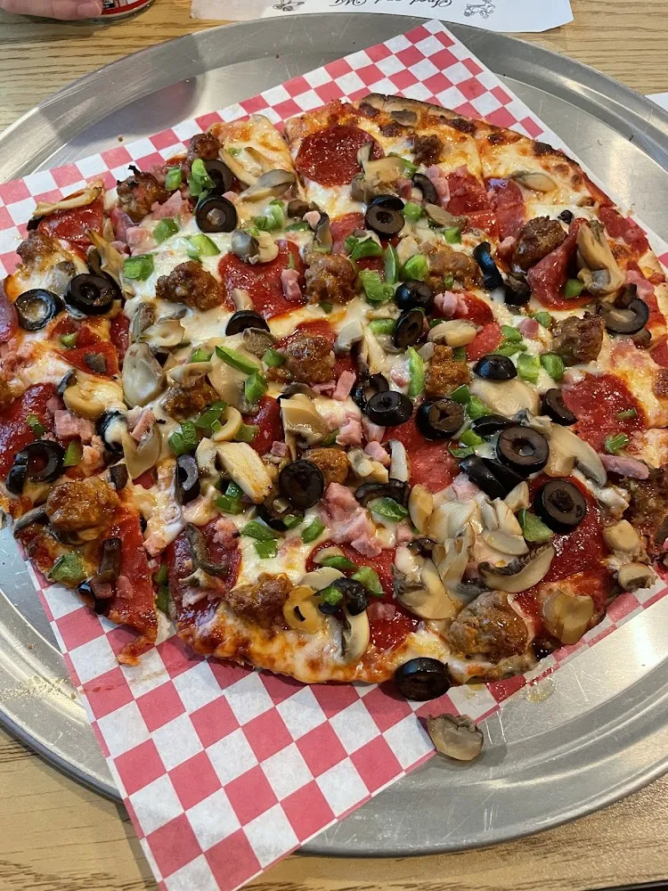 Meatlovers Pizza